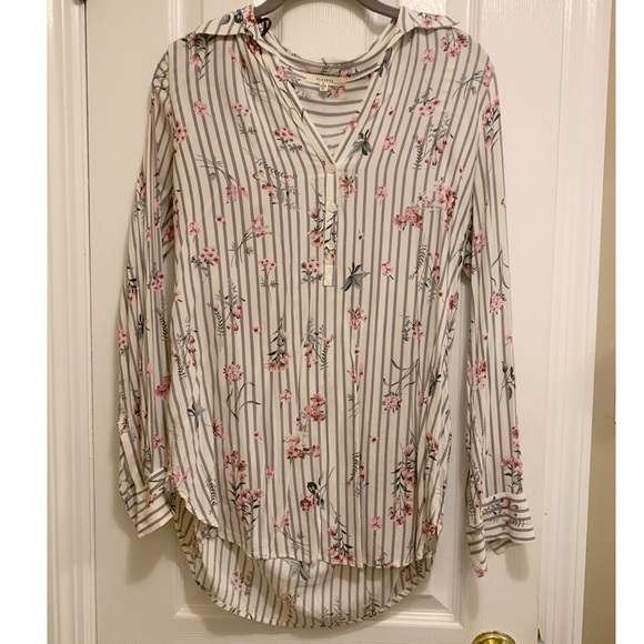 Tops - Floral Blouse